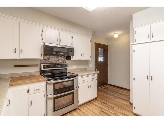 Building Photo - 11197 608th Ave