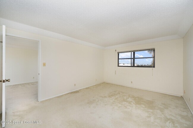Building Photo - 500 Palm Springs Blvd