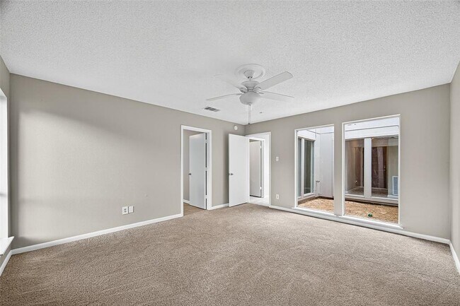 Building Photo - 16019 Parksley Dr