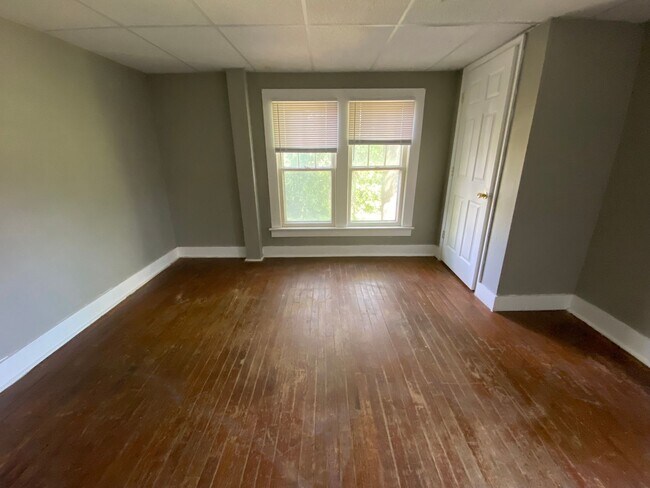 Building Photo - 808 S Sprigg St