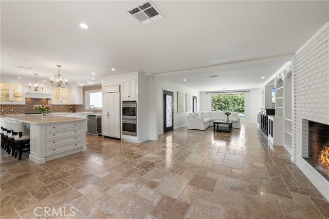 Building Photo - 72408 Desert Dr