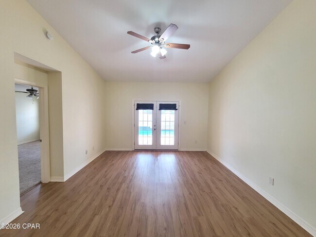 Building Photo - 3225 Azalea Cir