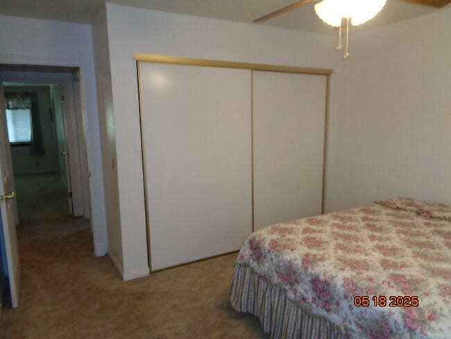 Building Photo - Custom Home in Quartz Hill on a Large Lot