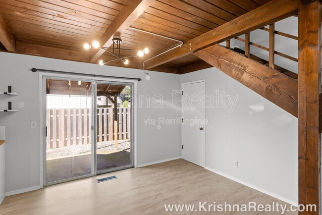 Building Photo - 9957 SW Scott Ct