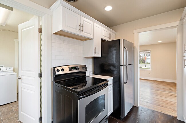 Building Photo - 1218 S Roosevelt St