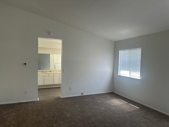 Building Photo - 351 Peaceful Ct