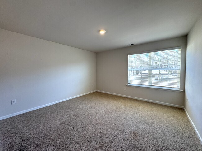 Building Photo - 937 Ocean Ct