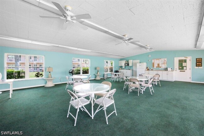 Building Photo - 190 N Collier Blvd