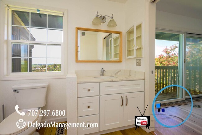 Building Photo - Benicia - Panoramic view home!