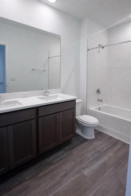 Building Photo - 32463 Weathered Oak Dr