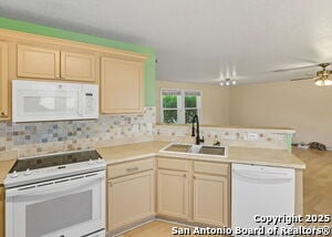 Building Photo - 3223 Crested Creek Dr