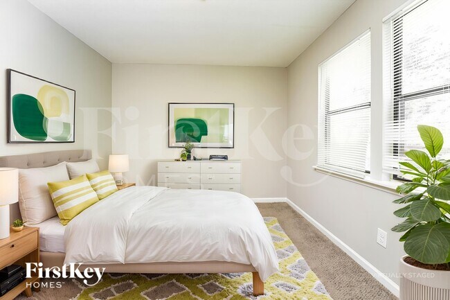 Building Photo - 3931 Springleaf Dr