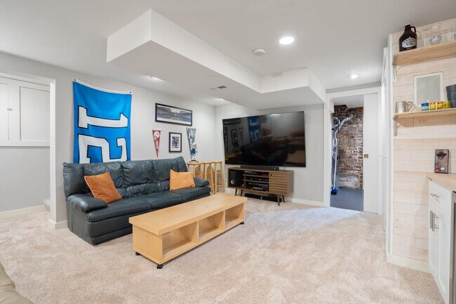 Building Photo - 1514 Bigelow Ave N