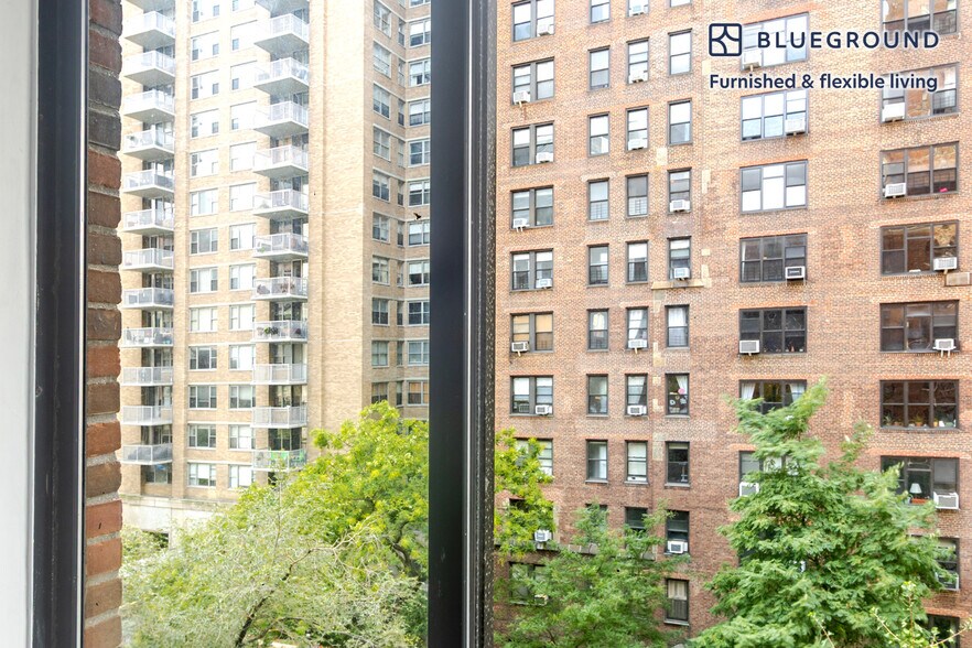 Building Photo - 435 East 86th St