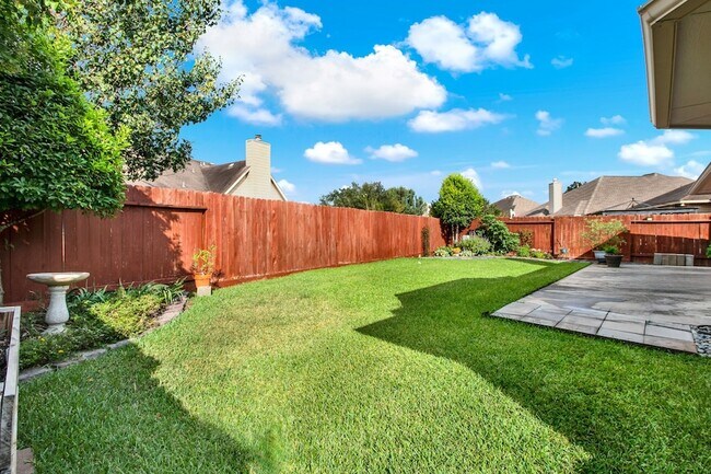 Building Photo - 9226 Fernwillow Dr