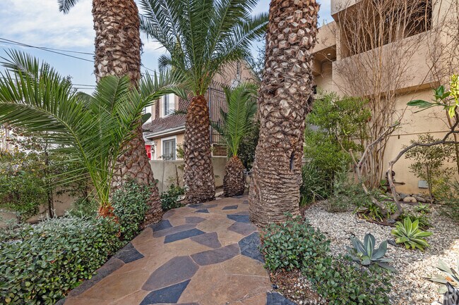 Building Photo - Franklin Tower