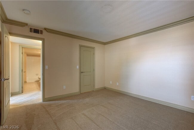 Building Photo - 1150 N Buffalo Dr