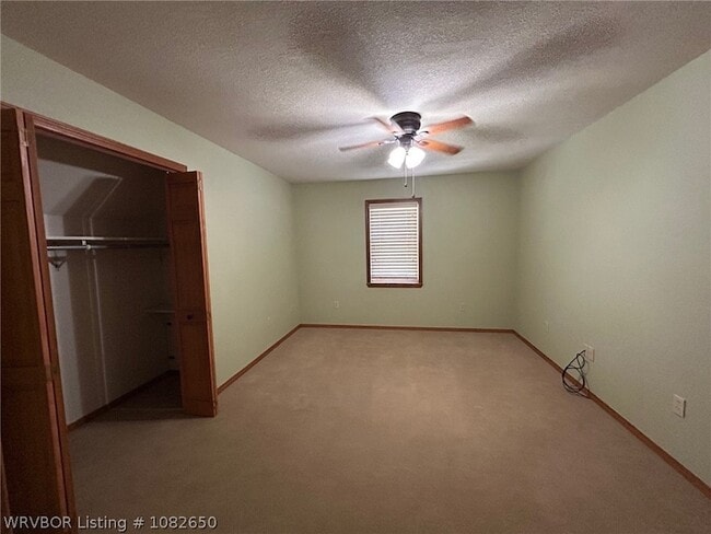 Building Photo - 1450 N Ulmer St