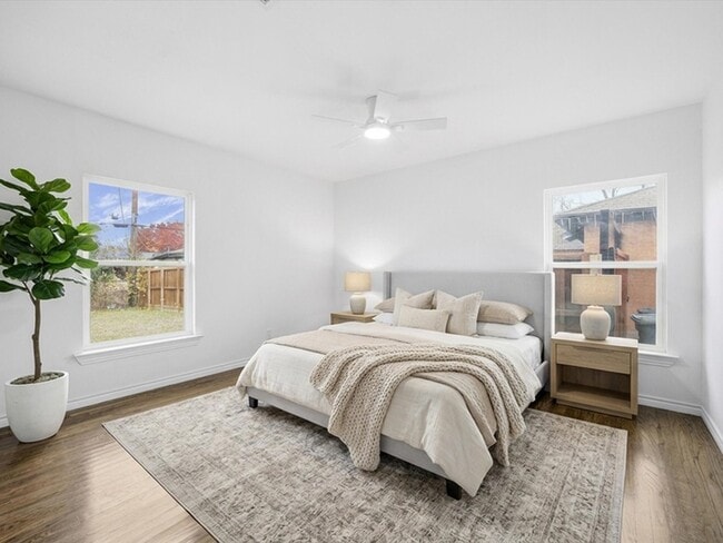 Building Photo - 10209 Casa View Dr