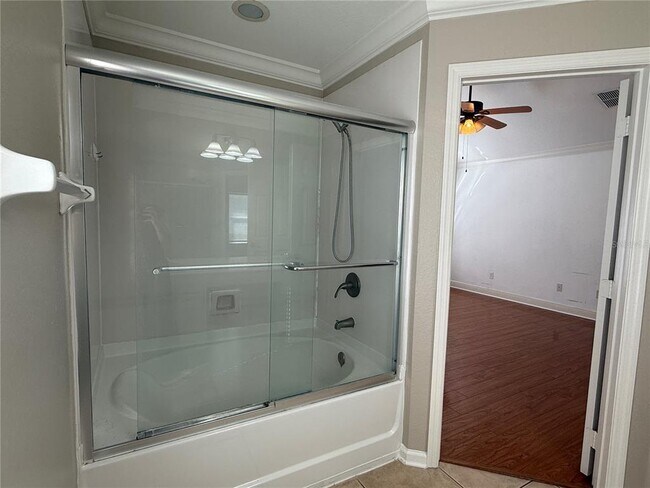 Building Photo - 934 Rock Harbor Ave