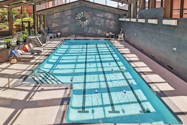 Building Photo - 4 Martine Ave