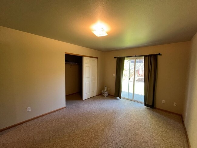 Building Photo - Nicely Update Home in Great Location with Hot Tub Care Included