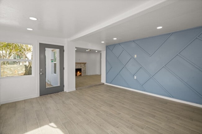 Building Photo - 2606 Justus St