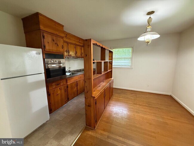 Building Photo - 117 Courtland Dr