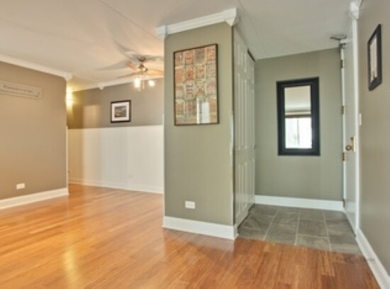 Building Photo - 338 W Miner St