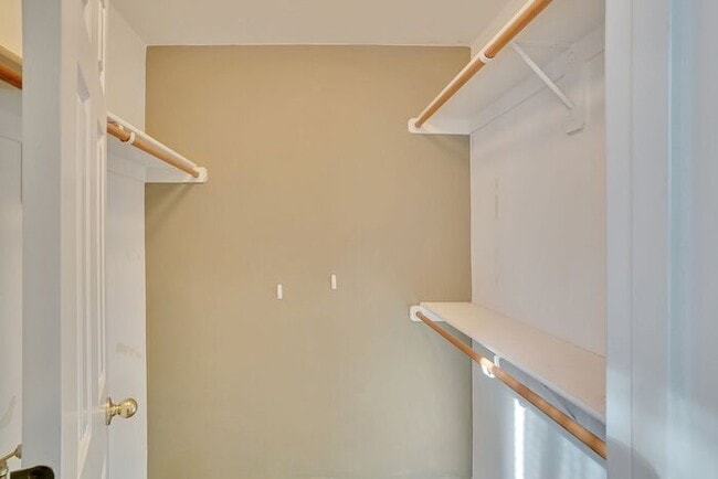 Building Photo - 98 E Futurity Pl