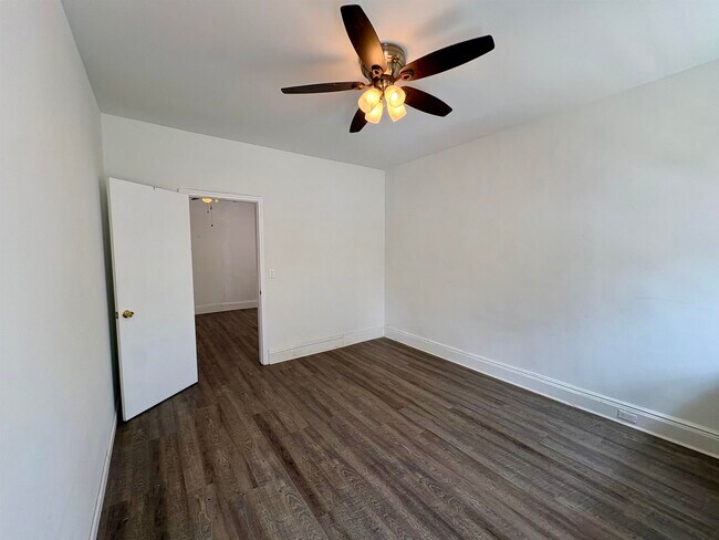 Building Photo - 663 Avenue C