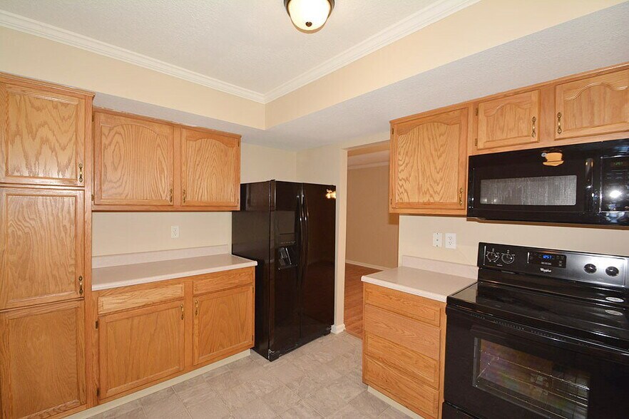 Building Photo - 7317 Kimble Dr