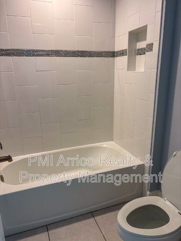 Building Photo - 12860 Satin Lily Dr
