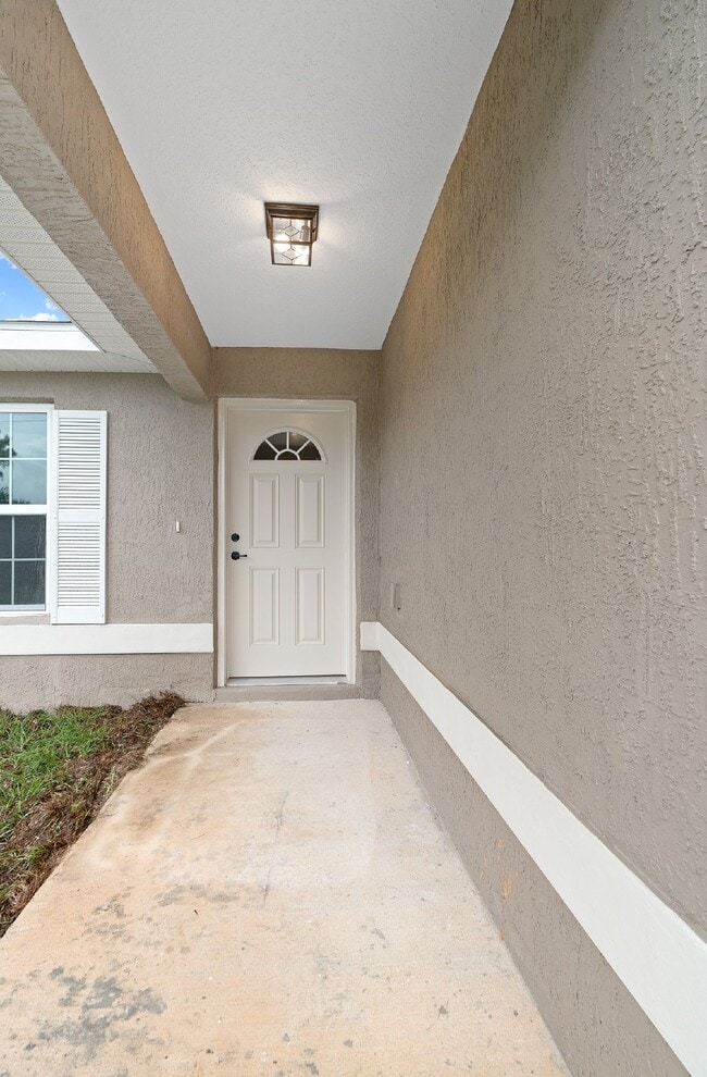Building Photo - Beautiful Brand new 3 Bd/2 bath Home in Ma...