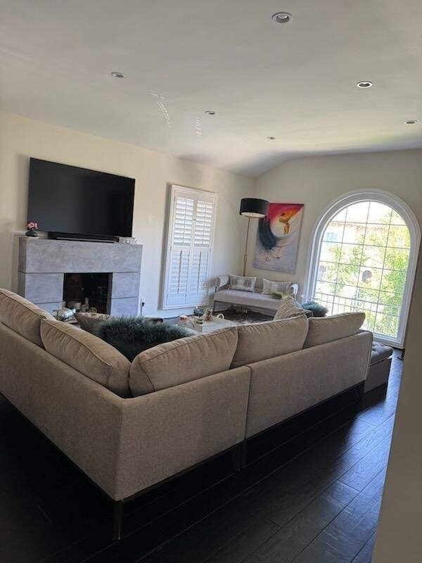 Living room - sample furnished view - 7930 W 4th St