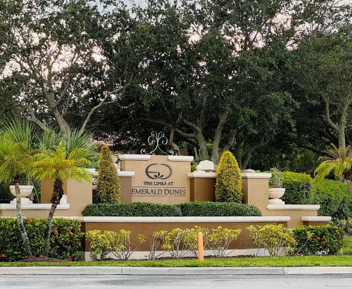 Building Photo - 6515 Diamond Springs Ter