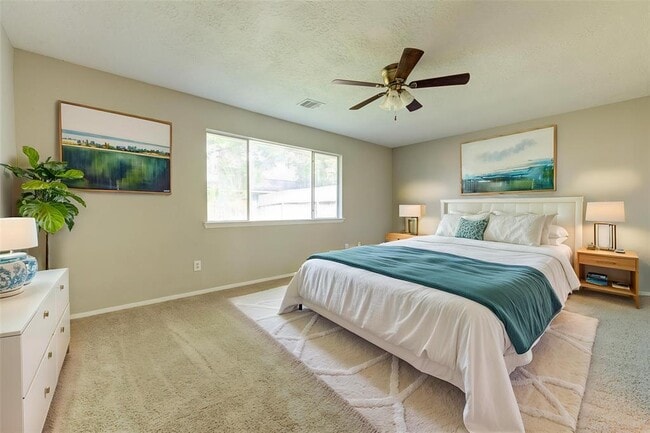 Building Photo - 2311 Pepperweed Dr