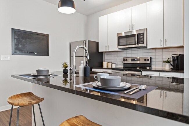 Primary Photo - Gallerie Apartments