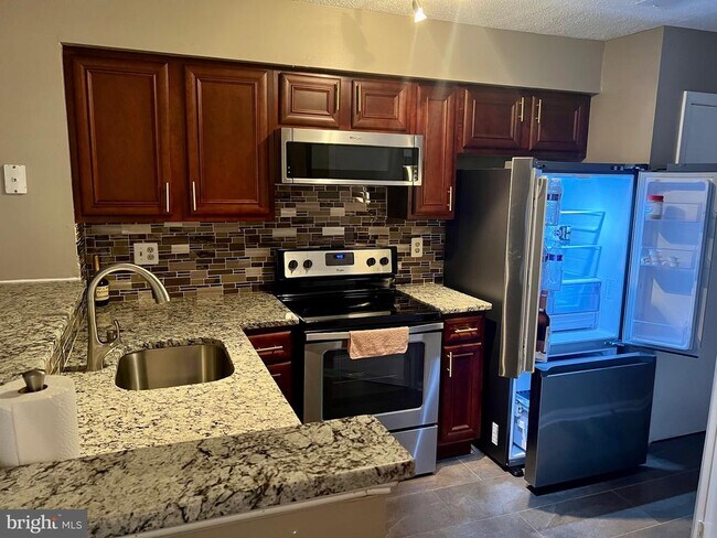 Building Photo - 14109 Lauren Ln