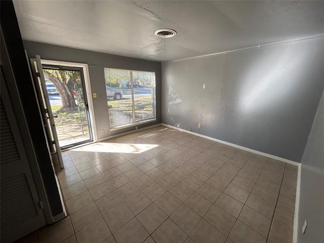 Building Photo - 4749 Forest Wood Dr