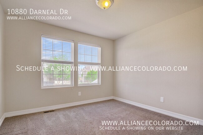 Building Photo - 10880 Darneal Dr