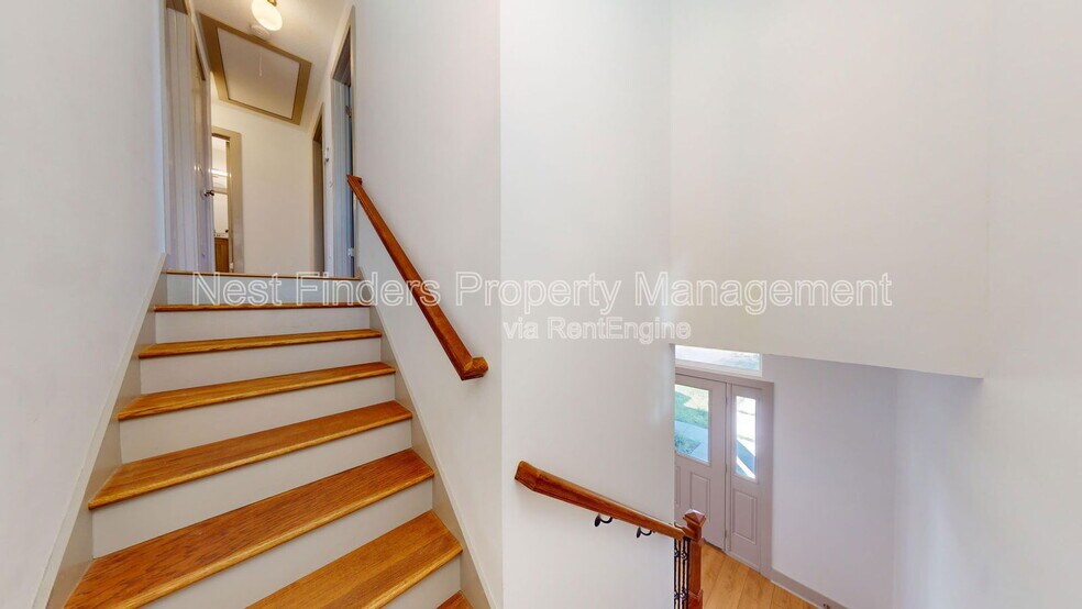 Building Photo - 966 Ingleside Ave