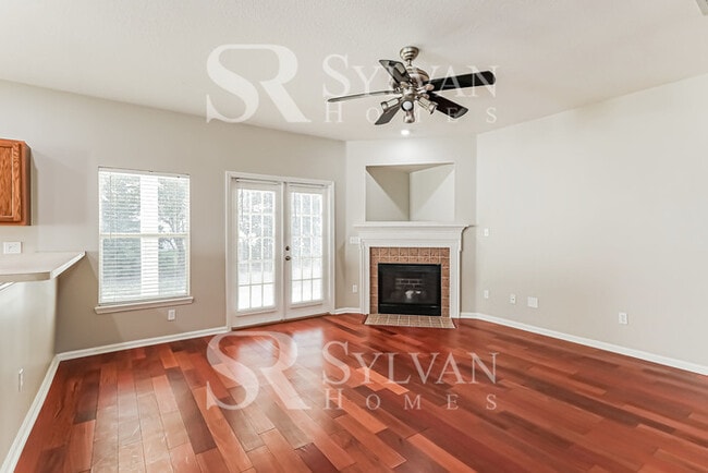Building Photo - The ideal space to balance life, work, and...
