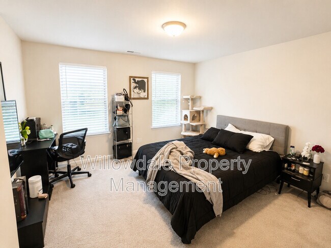 Building Photo - 100 Sagebrook Dr