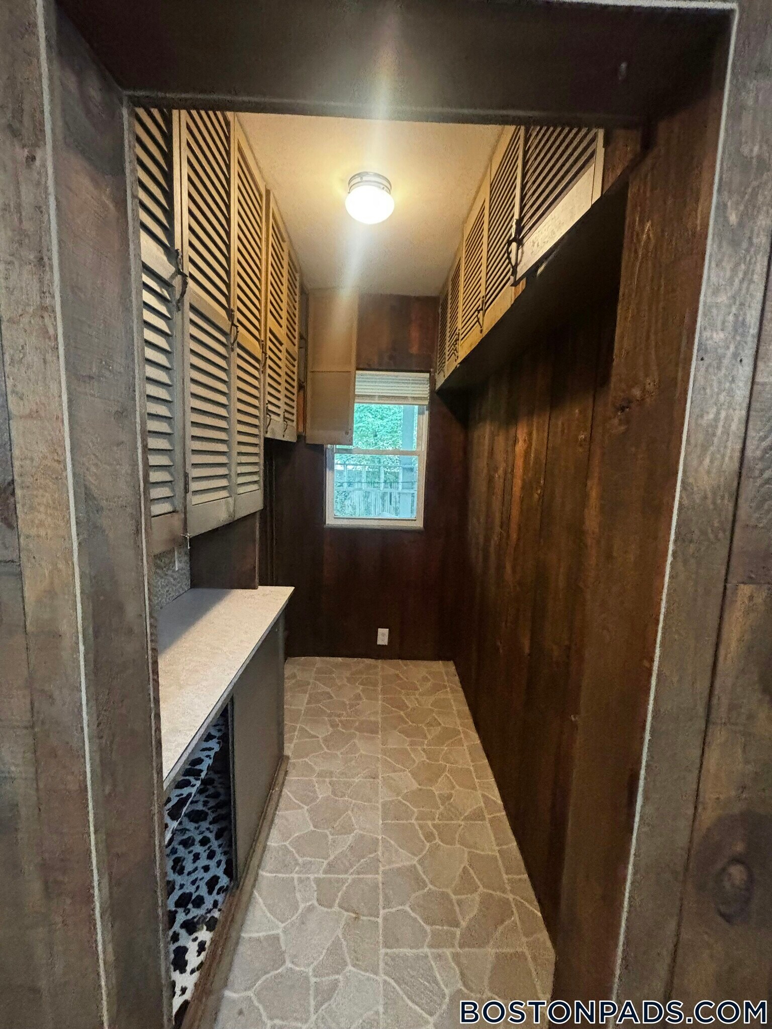 Building Photo - 5 Aldie St