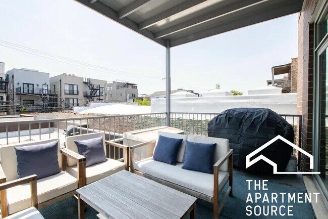 Building Photo - 1327 W Grand Ave