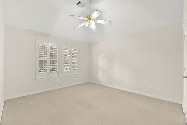 Building Photo - 1915 Lytham Ln