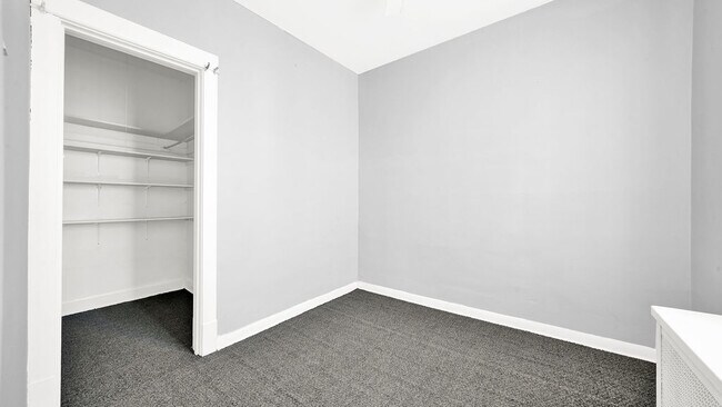 Building Photo - 5507 W 22nd Pl