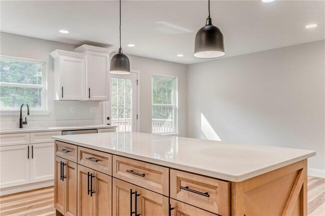 Building Photo - 22 Earls Way