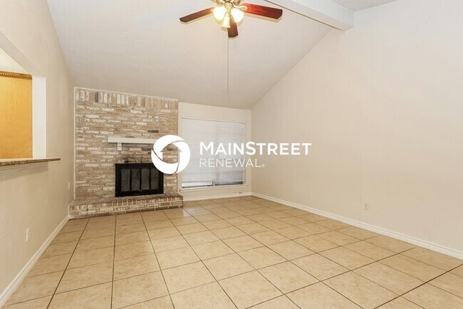 Building Photo - 4 Bedroom Pet-Friendly Home in Spring, TX with Main Street Renewal
